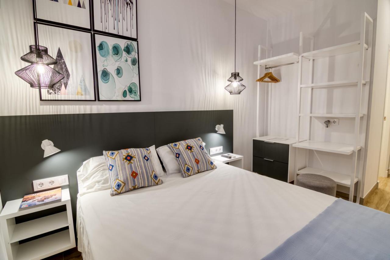Hostal La Isla Маон Екстер'єр фото