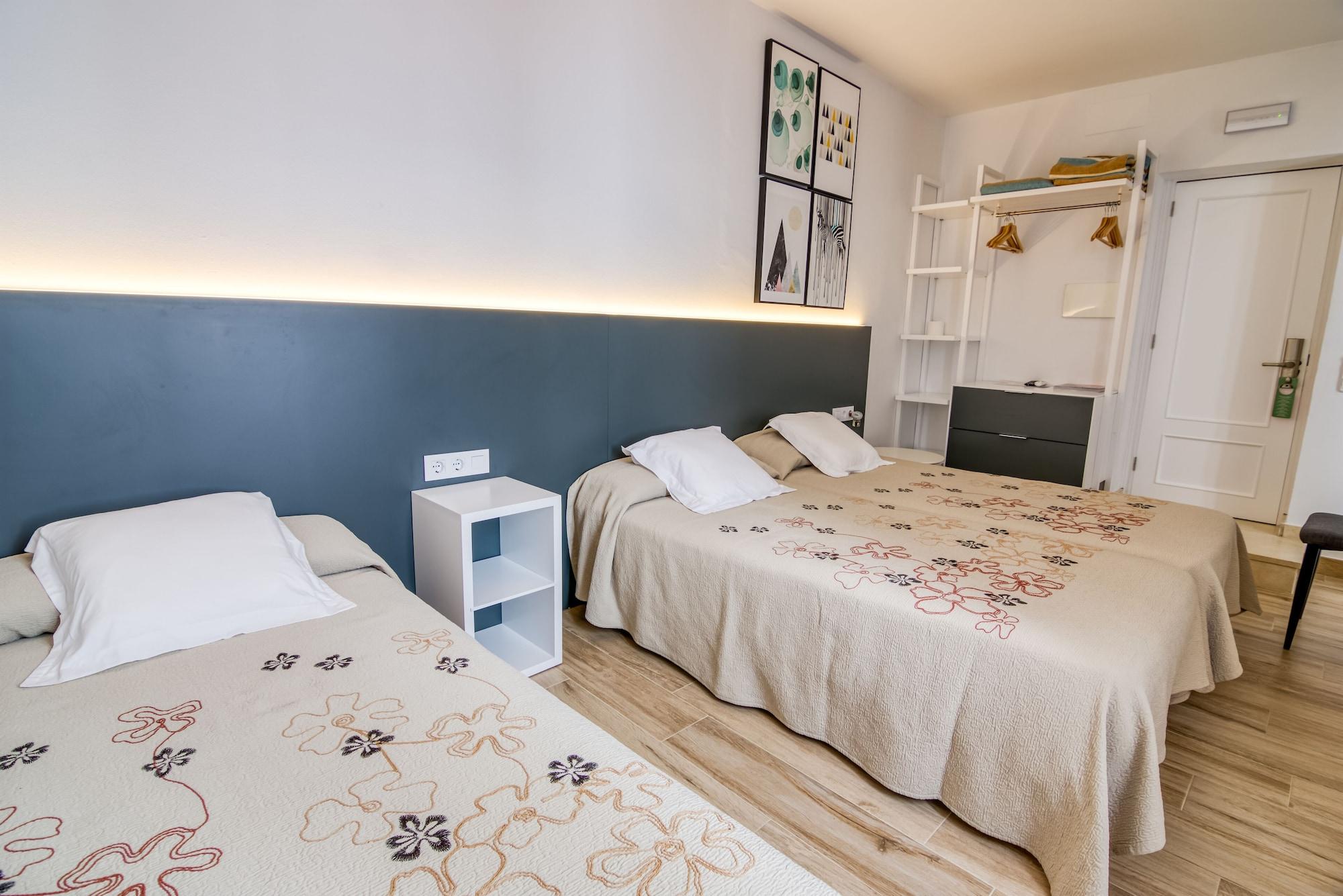 Hostal La Isla Маон Екстер'єр фото
