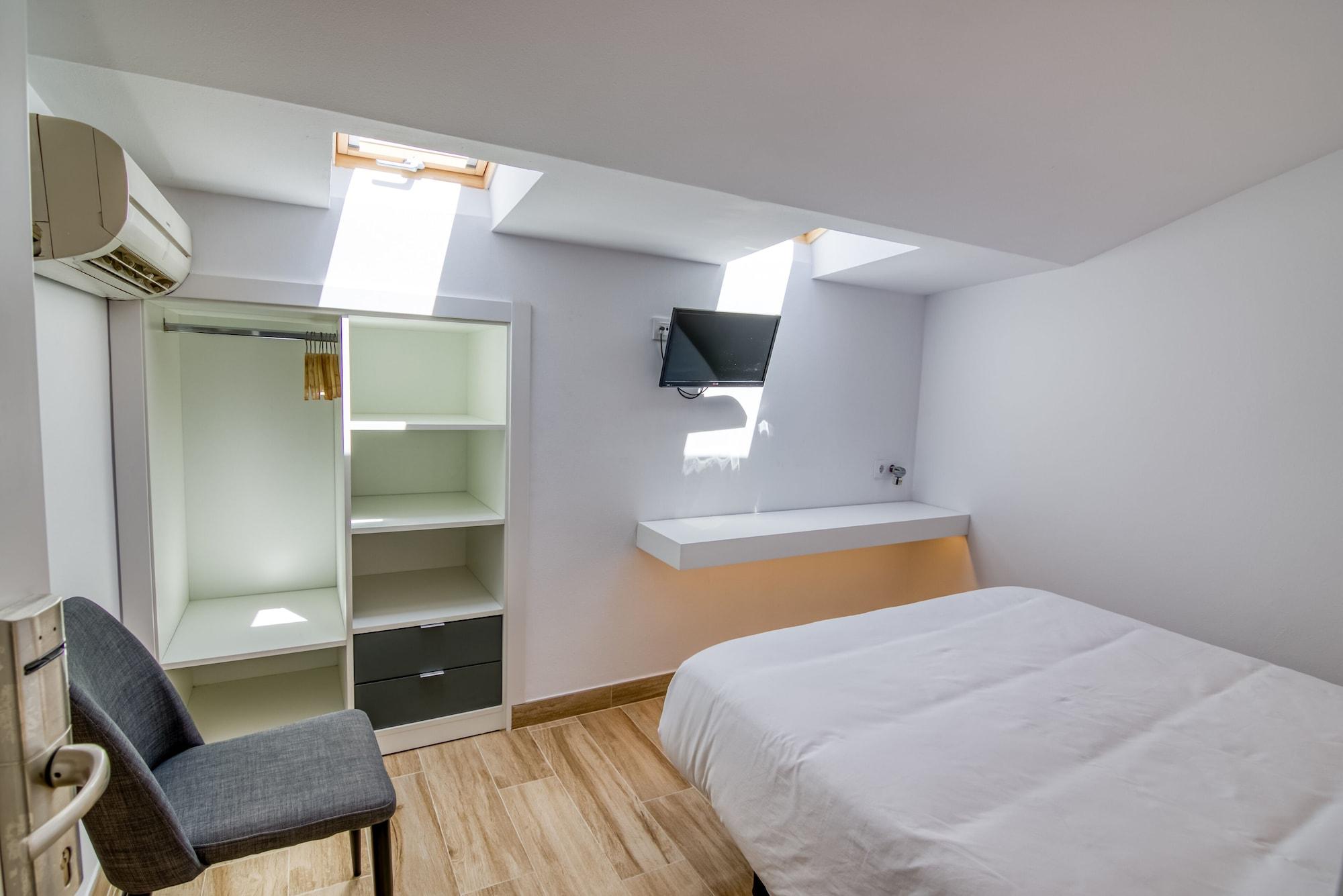 Hostal La Isla Маон Екстер'єр фото