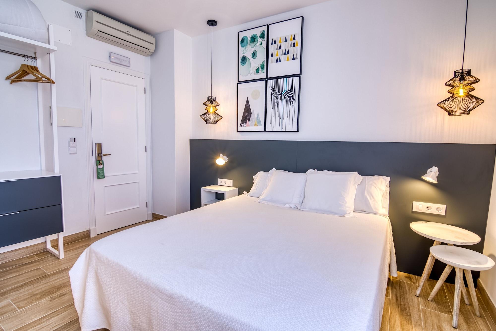 Hostal La Isla Маон Екстер'єр фото