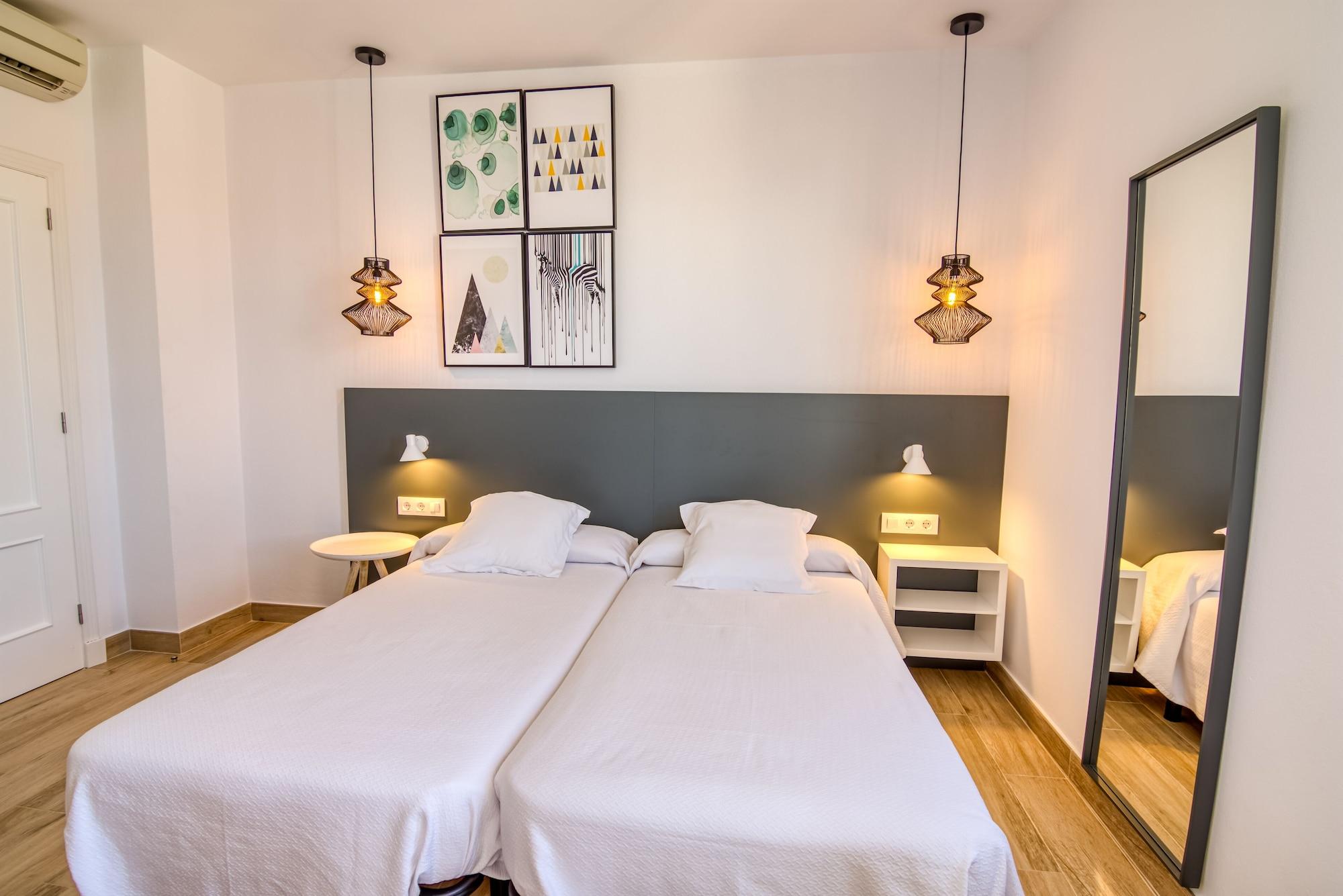 Hostal La Isla Маон Екстер'єр фото
