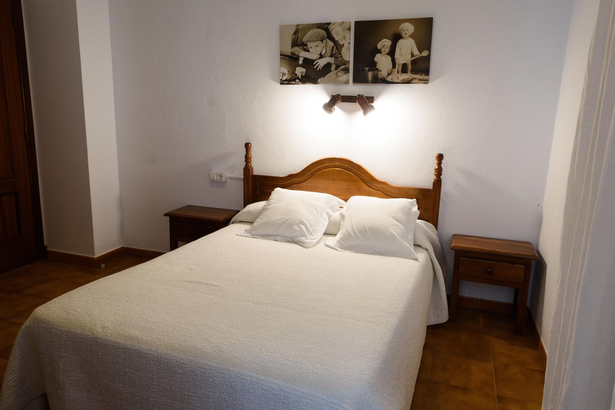 Hostal La Isla Маон Екстер'єр фото